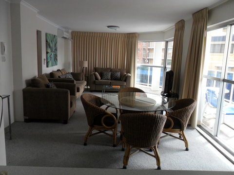 Grosvenor Beachfront Apartments Surfers Paradise - Tweed Heads Accommodation 23