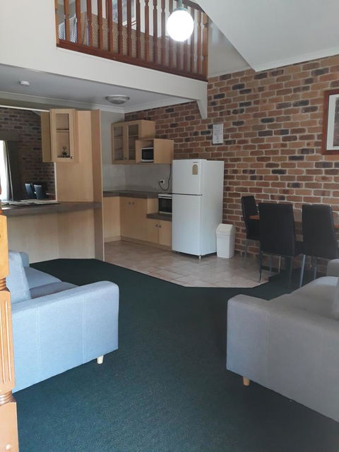 Country Gardens Motor Inn - Tweed Heads Accommodation 1