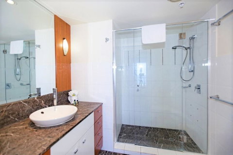 The Towers Of Chevron Renaissance - Holidays Gold Coast - Tweed Heads Accommodation 38