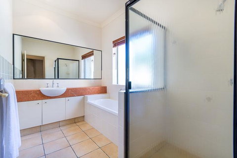 Hepburn Holiday Haven - Tweed Heads Accommodation 18