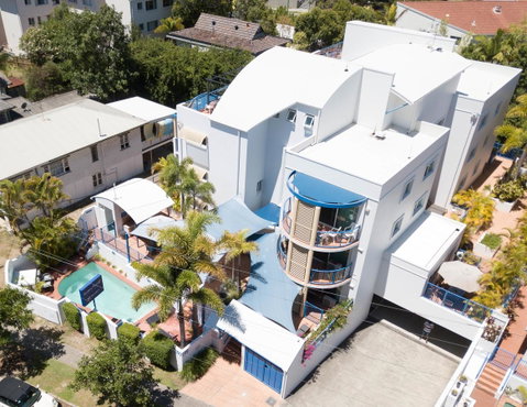 Surfers Beach Resort One - Tweed Heads Accommodation 1