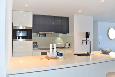 Gold Coast Private Apartments - H Residences, Surfers Paradise - Tweed Heads Accommodation 7