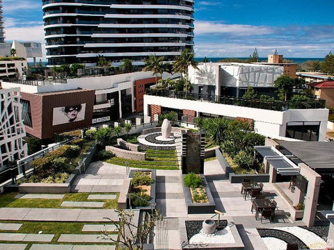 Luxury 3 Bedroom In Heart Of Broadbeach - Tweed Heads Accommodation 7