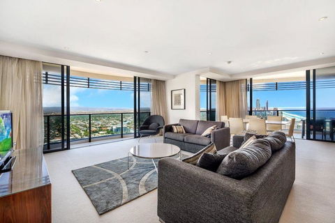 Luxury 3 Bedroom In Heart Of Broadbeach - Tweed Heads Accommodation 0