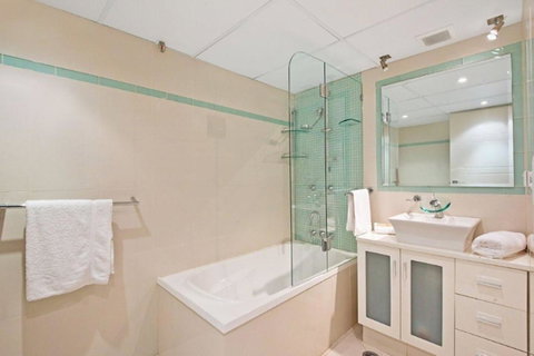 Surfers International Apartments - Tweed Heads Accommodation 38