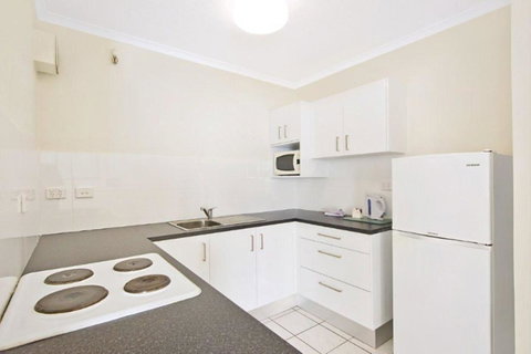 Surfers International Apartments - Tweed Heads Accommodation 32
