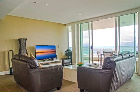 Kirra Surf Apartments - Tweed Heads Accommodation 32