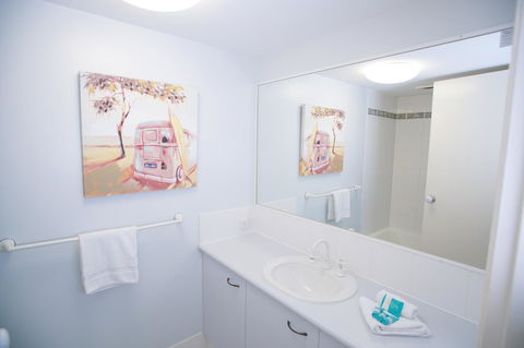 San Marino By The Sea Apartments - Tweed Heads Accommodation 17