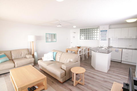 San Marino By The Sea Apartments - Tweed Heads Accommodation 15