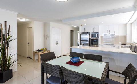 South Pacific Plaza - Official - Tweed Heads Accommodation 2