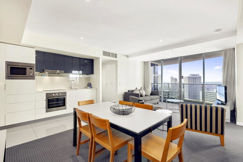 H Luxury Residence Apartments - Holiday Paradise - Tweed Heads Accommodation 13