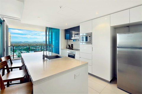 H Luxury Residence Apartments - Holiday Paradise - Tweed Heads Accommodation 14