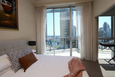 PeepSleep Chevron Towers - Tweed Heads Accommodation 4