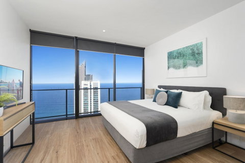Circle On Cavill - Gclr - Tweed Heads Accommodation 0