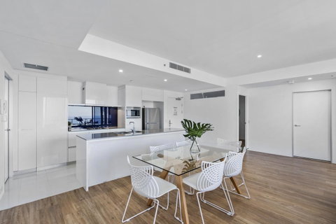 Circle On Cavill - Gclr - Tweed Heads Accommodation 22