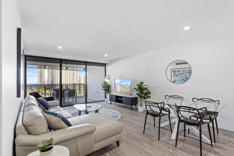 Circle On Cavill - Gclr - Tweed Heads Accommodation 8