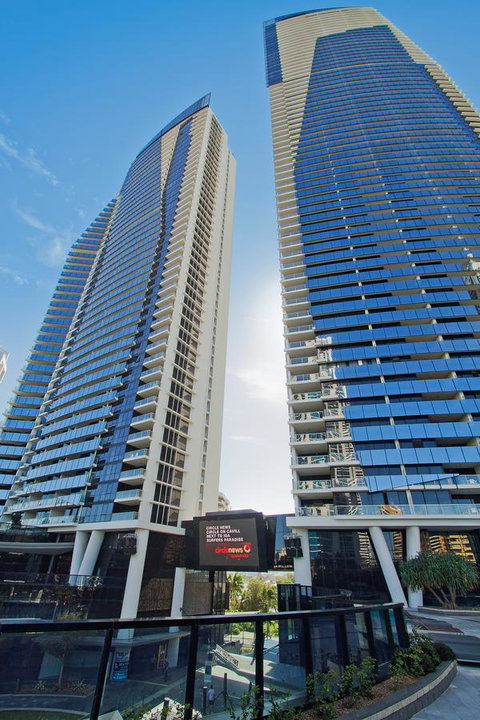 Circle On Cavill - Gclr - Tweed Heads Accommodation 35