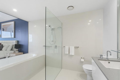 Circle On Cavill - Gclr - Tweed Heads Accommodation 34