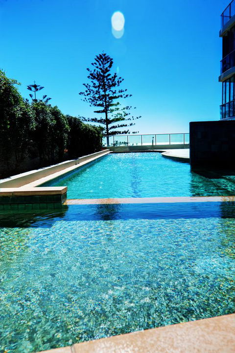Reflection On The Sea - Tweed Heads Accommodation 23