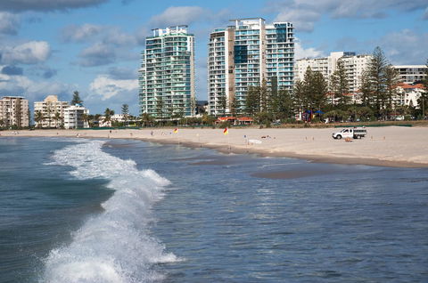 Reflection On The Sea - Tweed Heads Accommodation 24