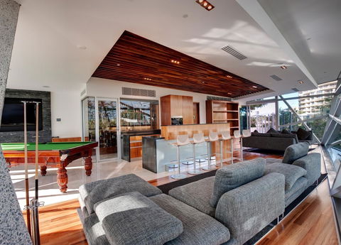 Reflection On The Sea - Tweed Heads Accommodation 20