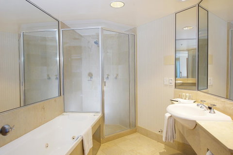 Crowne Plaza Surfers Paradise, An IHG Hotel - Tweed Heads Accommodation 6