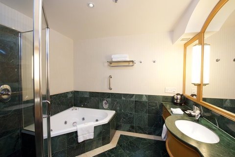 Crowne Plaza Surfers Paradise, An IHG Hotel - Tweed Heads Accommodation 38