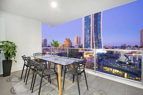 Circle On Cavill, Apartments And Sub Penthouses - We Accommodate - Tweed Heads Accommodation 34