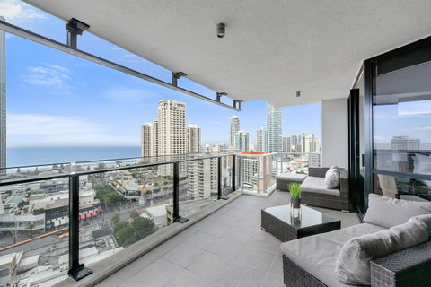 Circle On Cavill, Apartments And Sub Penthouses - We Accommodate - Tweed Heads Accommodation 22