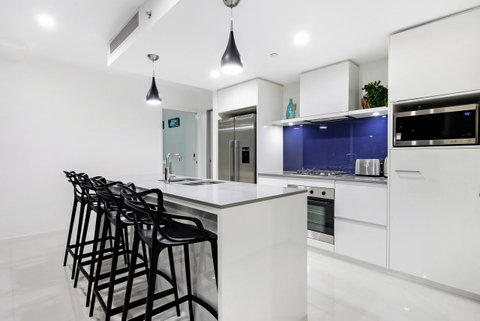Circle On Cavill, Apartments And Sub Penthouses - We Accommodate - Tweed Heads Accommodation 33