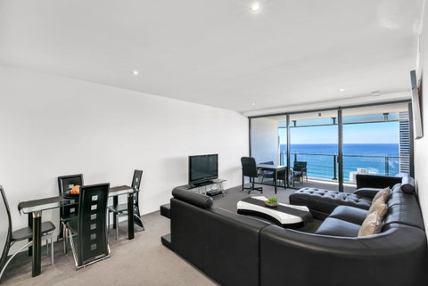 Circle On Cavill, Apartments And Sub Penthouses - We Accommodate - Tweed Heads Accommodation 24