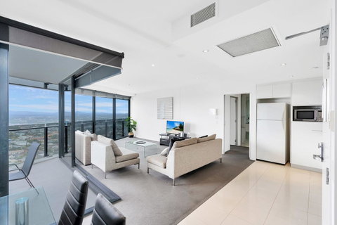 Circle On Cavill, Apartments And Sub Penthouses - We Accommodate - Tweed Heads Accommodation 14