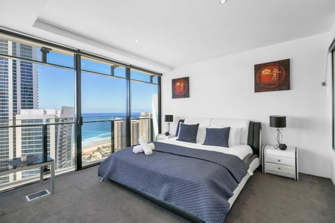 Circle On Cavill, Apartments And Sub Penthouses - We Accommodate - Tweed Heads Accommodation 25