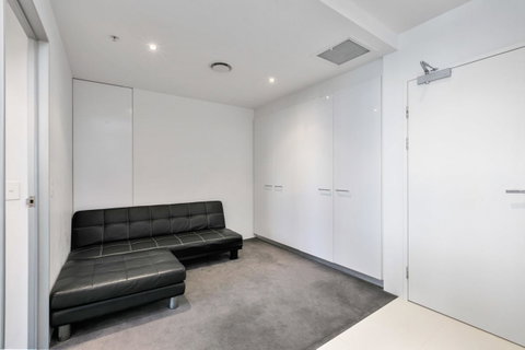 Circle On Cavill, Apartments And Sub Penthouses - We Accommodate - Tweed Heads Accommodation 27