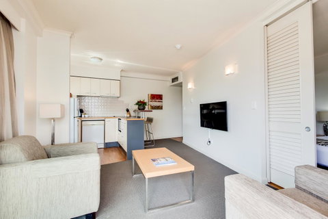 Central Cosmo Apartment Hotel - Tweed Heads Accommodation 31