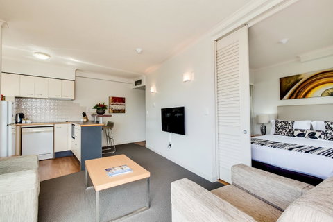 Central Cosmo Apartment Hotel - Tweed Heads Accommodation 29