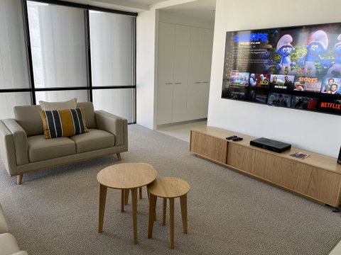 Circle On Cavill 2, 3, 4 & 5 Bedroom SkyHomes & SUB PENTHOUSES By Gold Coast Holidays - Tweed Heads Accommodation 6