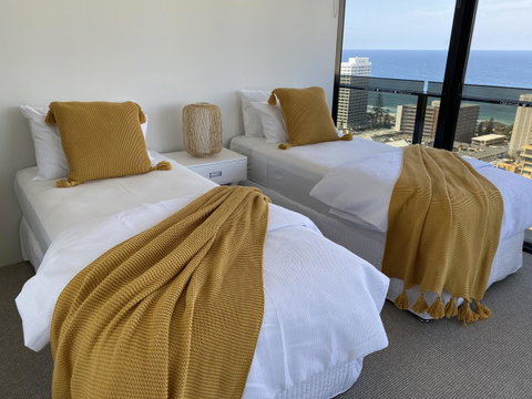 Circle On Cavill 2, 3, 4 & 5 Bedroom SkyHomes & SUB PENTHOUSES By Gold Coast Holidays - Tweed Heads Accommodation 17