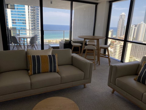 Circle On Cavill 2, 3, 4 & 5 Bedroom SkyHomes & SUB PENTHOUSES By Gold Coast Holidays - Tweed Heads Accommodation 8