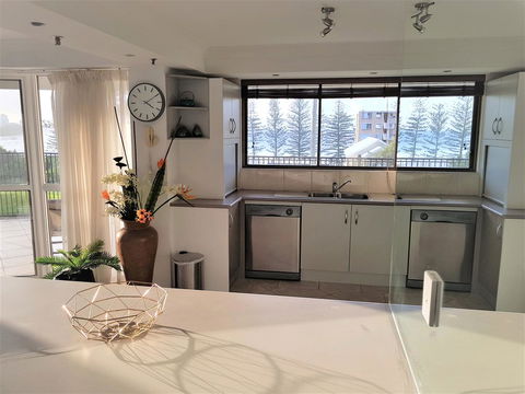 Gemini Court Holiday Apartments - Tweed Heads Accommodation 34