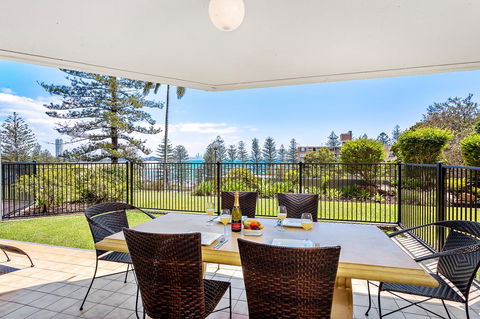 Gemini Court Holiday Apartments - Tweed Heads Accommodation 13