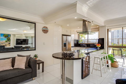 Gemini Court Holiday Apartments - Tweed Heads Accommodation 7