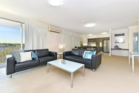 On The Bay Apartments - Tweed Heads Accommodation 15