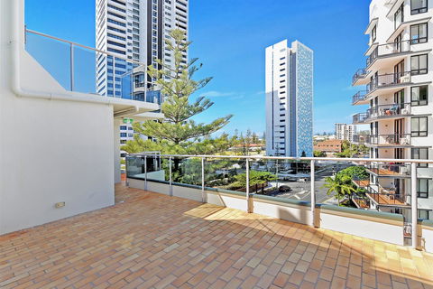 Broadbeach Travel Inn Apartments - Tweed Heads Accommodation 5