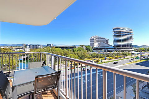 Broadbeach Travel Inn Apartments - Tweed Heads Accommodation 0