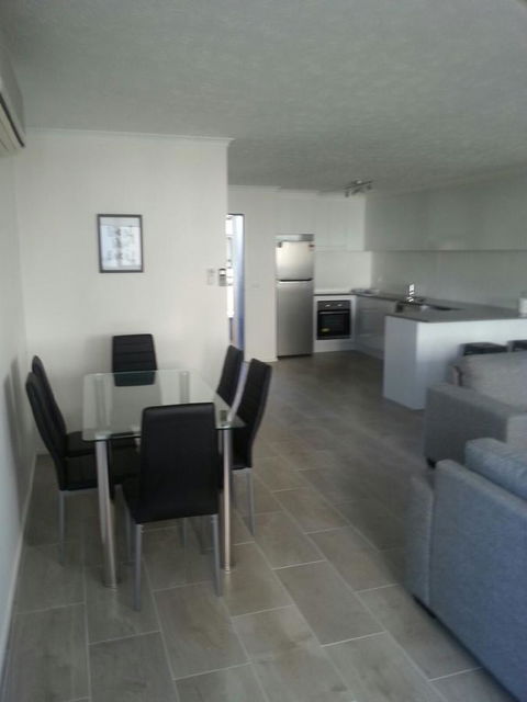 Broadbeach Travel Inn Apartments - Tweed Heads Accommodation 39