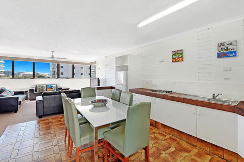 Broadbeach Travel Inn Apartments - Tweed Heads Accommodation 18