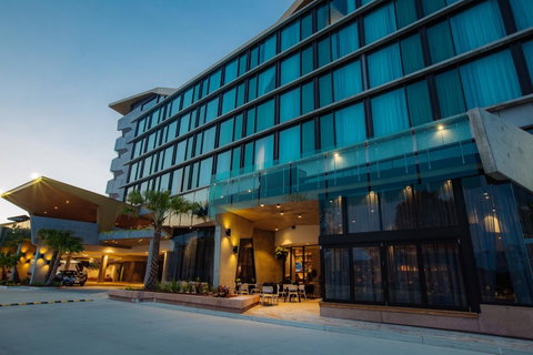 Eatons Hill Hotel - Tweed Heads Accommodation 2