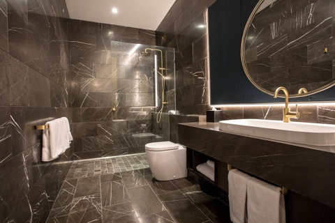 Eatons Hill Hotel - Tweed Heads Accommodation 29