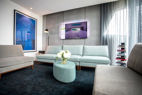 Eatons Hill Hotel - Tweed Heads Accommodation 32